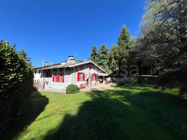 casa indipendente in vendita a Lusernetta