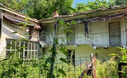 casa indipendente in vendita a Lusernetta