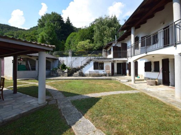 casa indipendente in vendita a Lusernetta