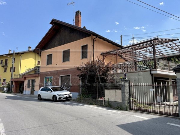 casa indipendente in vendita a Lusernetta