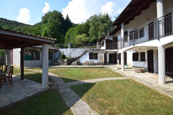 casa indipendente in vendita a Lusernetta