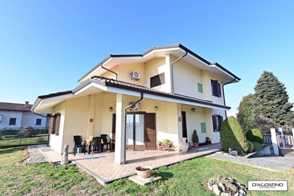 casa indipendente in vendita a Lusigliè