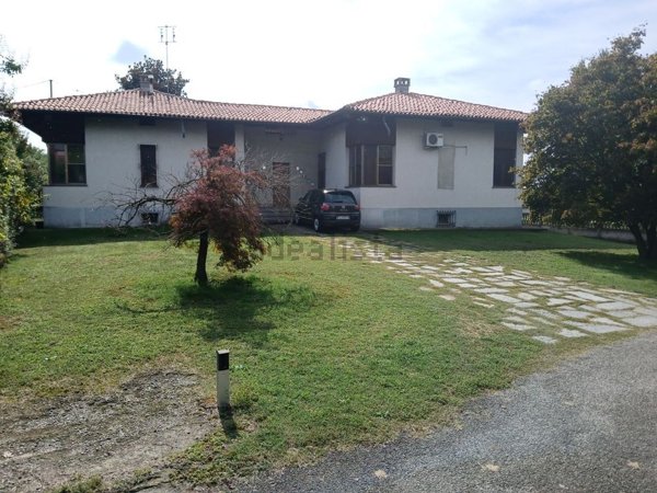 casa indipendente in vendita a Lusigliè