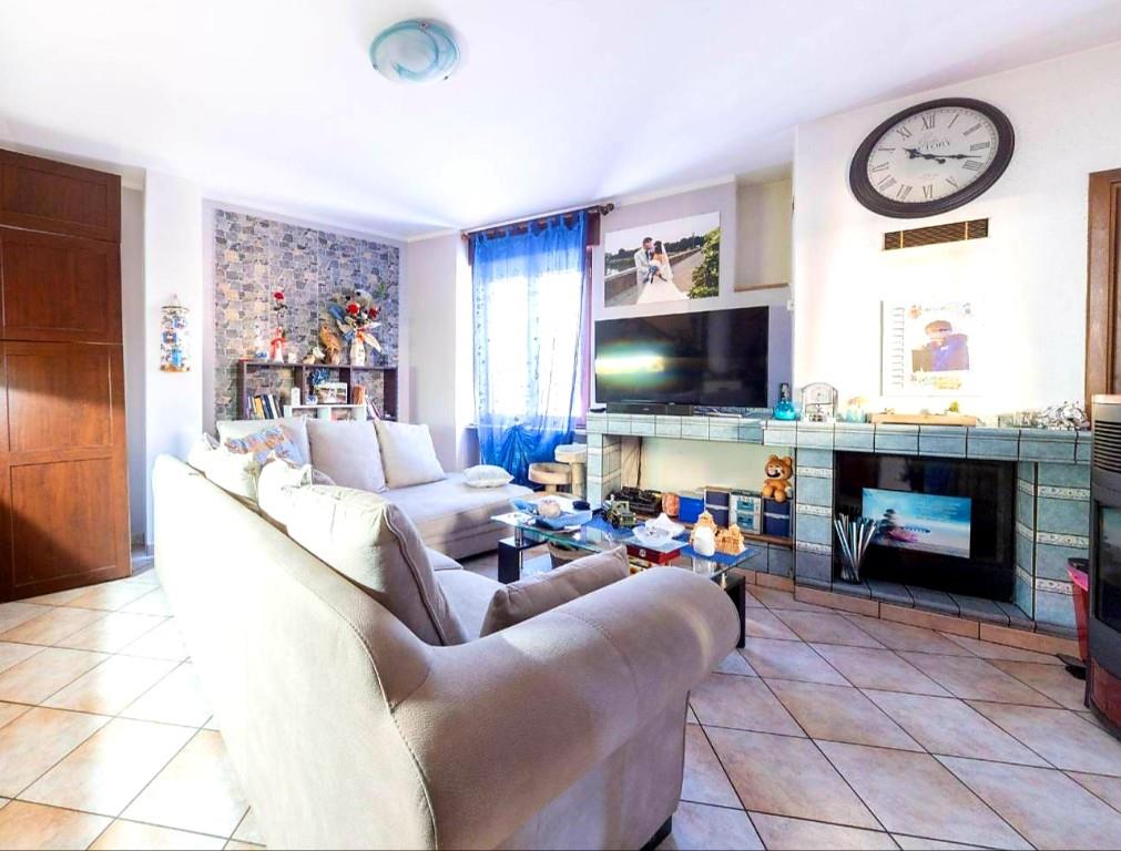 casa indipendente in vendita a Lusigliè