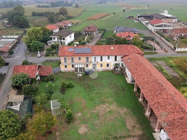 casa indipendente in vendita a Lusigliè
