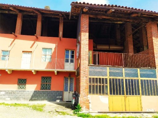 casa indipendente in vendita a Lusigliè