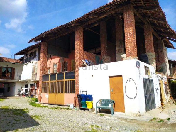 casa indipendente in vendita a Lusigliè