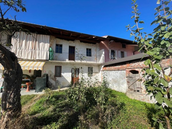 casa indipendente in vendita a Lusigliè
