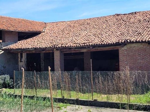 casa indipendente in vendita a Macello
