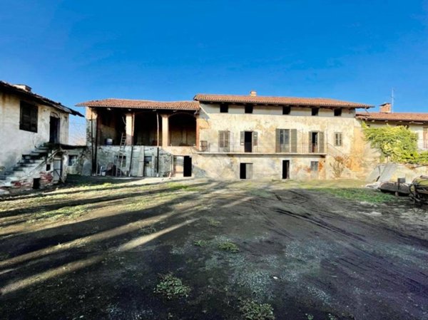 casa indipendente in vendita a Macello