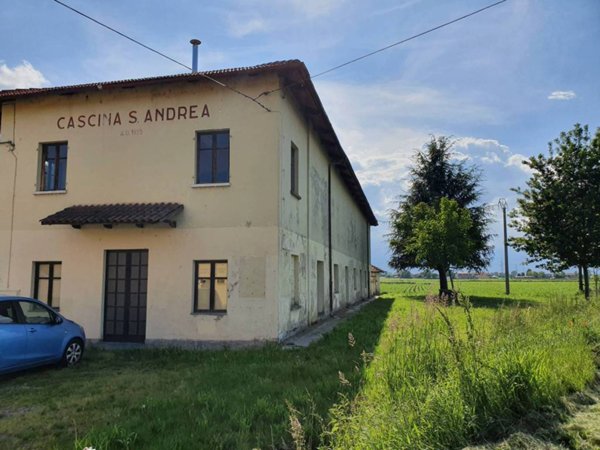 negozio in vendita a Macello