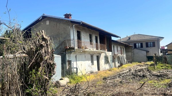 casa semindipendente in vendita a Macello