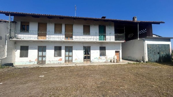 casa semindipendente in vendita a Macello