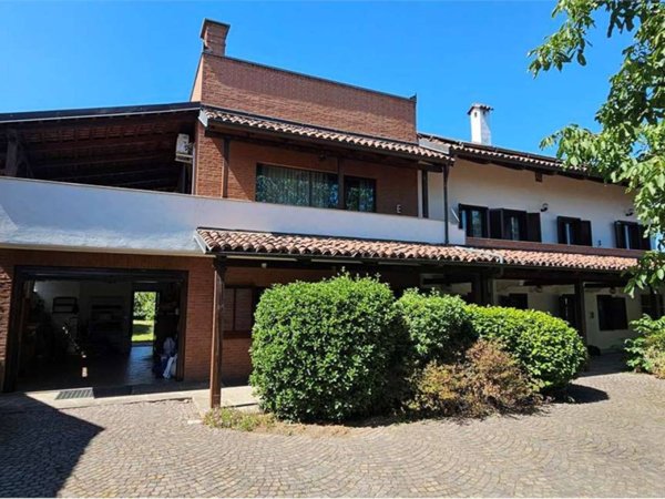 casa indipendente in vendita a Macello