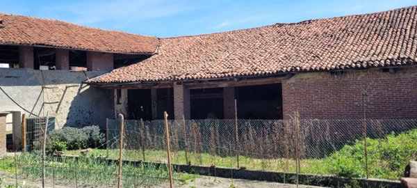 casa indipendente in vendita a Macello