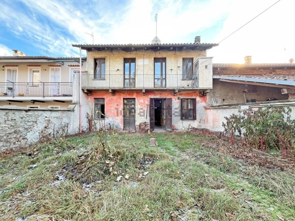 casa semindipendente in vendita a Macello