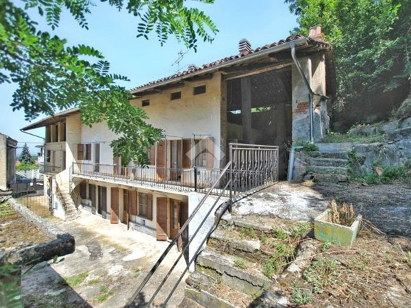 casa indipendente in vendita a Maglione