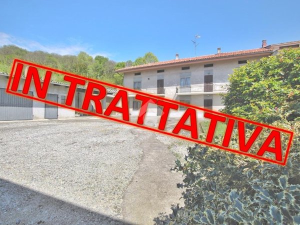 casa indipendente in vendita a Maglione