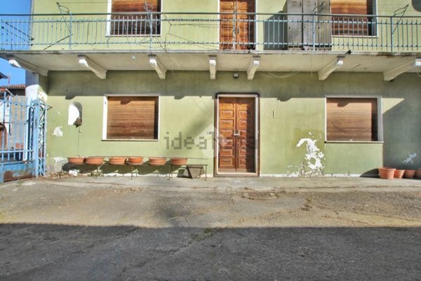 casa indipendente in vendita a Maglione