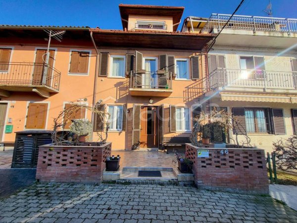 casa indipendente in vendita a Marentino