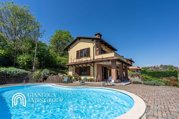casa indipendente in vendita a Marentino
