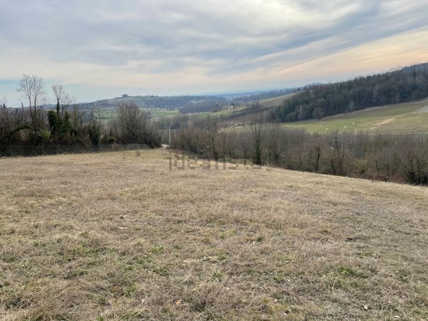 casa indipendente in vendita a Marentino