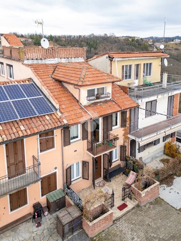 casa indipendente in vendita a Marentino