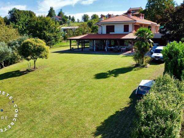 casa indipendente in vendita a Marentino