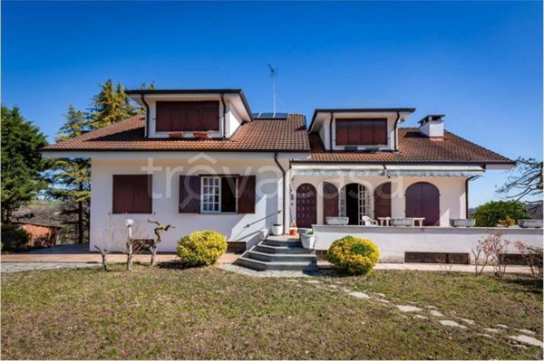 casa indipendente in vendita a Marentino