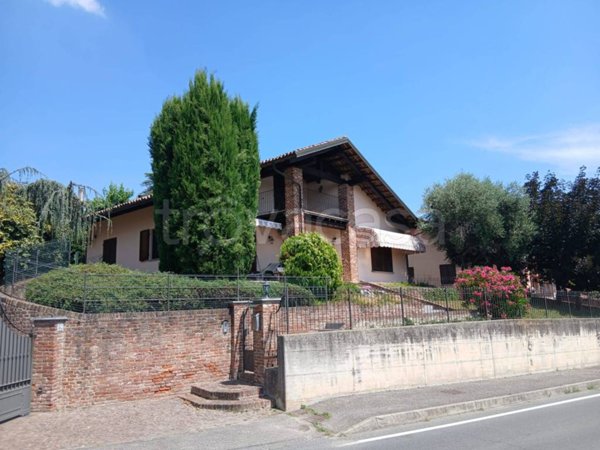 casa indipendente in vendita a Marentino