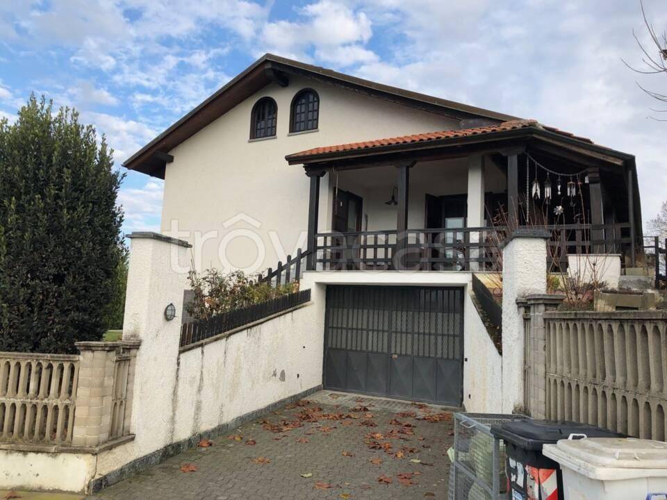 casa indipendente in vendita a Marentino