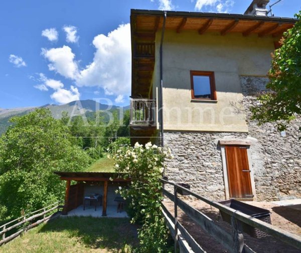 casa indipendente in vendita a Massello