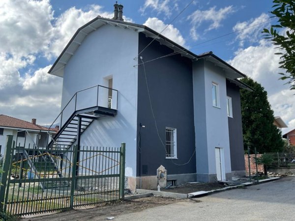 casa indipendente in vendita a Mathi