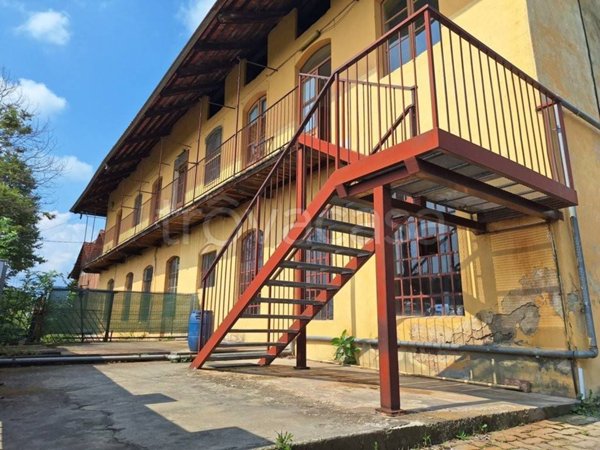 locale commerciale in vendita a Mathi