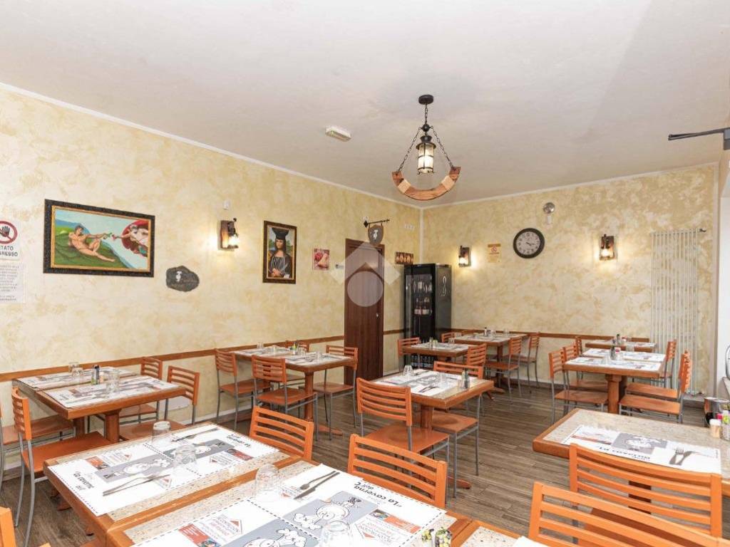 negozio in vendita a Mathi