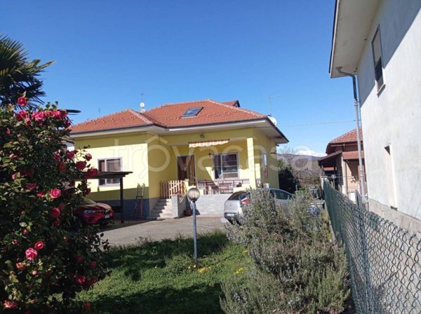 casa indipendente in vendita a Mathi