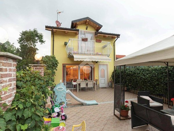 casa indipendente in vendita a Mathi
