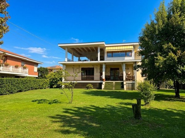 casa indipendente in vendita a Mathi