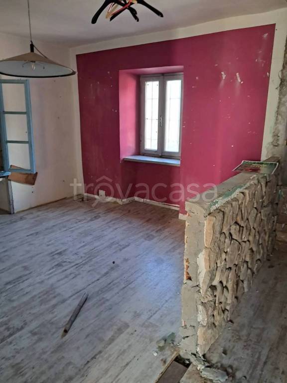 casa indipendente in vendita a Mattie