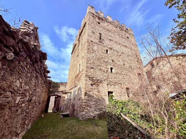 intera palazzina in vendita a Mattie