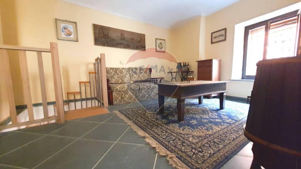 casa semindipendente in vendita a Mattie