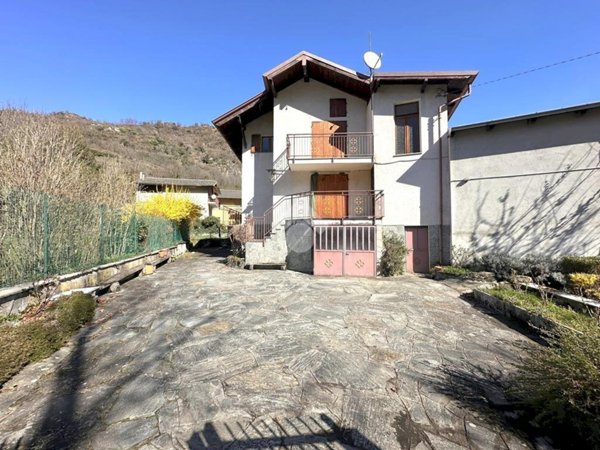 casa semindipendente in vendita a Mattie