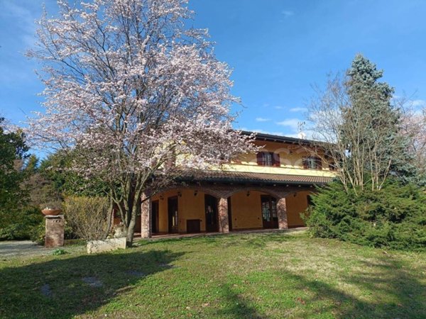 casa indipendente in vendita a Mazzè in zona Barengo