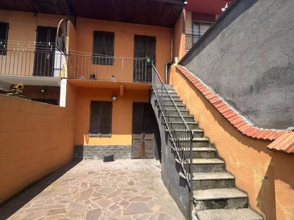 casa indipendente in vendita a Mazzè in zona Tonengo