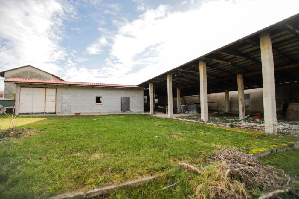 casa indipendente in vendita a Mazzè in zona Tonengo