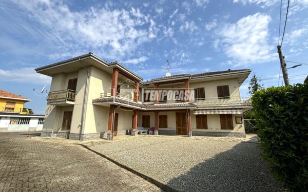 casa indipendente in vendita a Mazzè in zona Tonengo