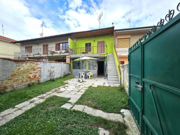casa indipendente in vendita a Mazzè in zona Tonengo