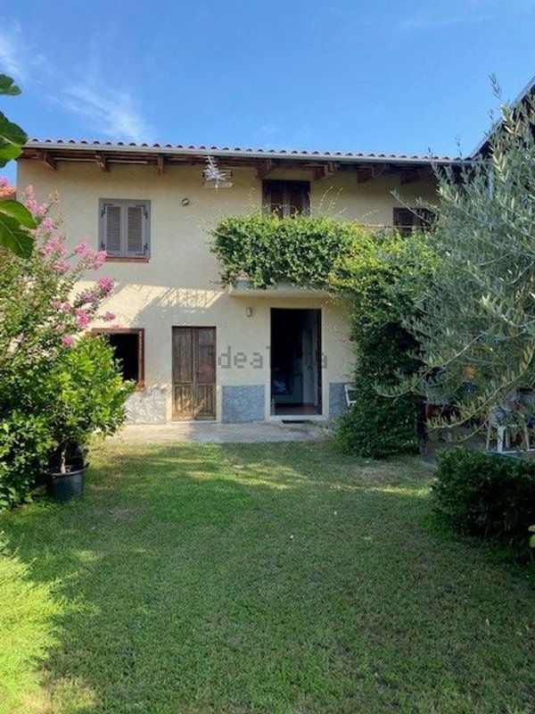 casa indipendente in vendita a Mazzè