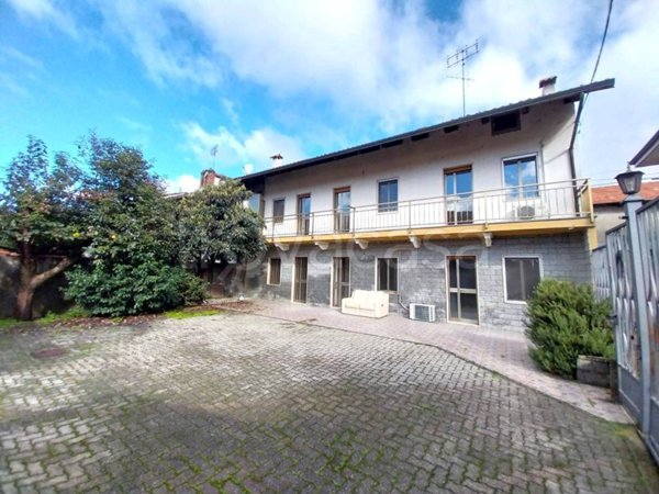 casa indipendente in vendita a Mazzè in zona Tonengo