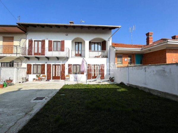 casa indipendente in vendita a Mazzè in zona Casale